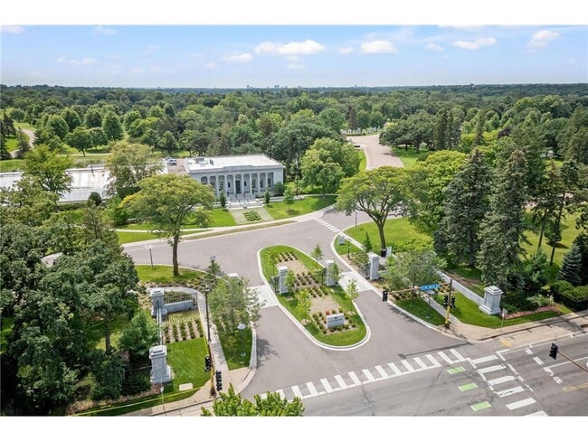 Building Photo - 3521 Girard Ave S