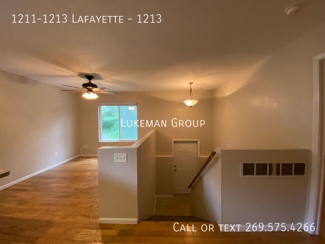 Primary Photo - 1213 Lafayette - 3 Bed/1 Bath Unit Near WMU