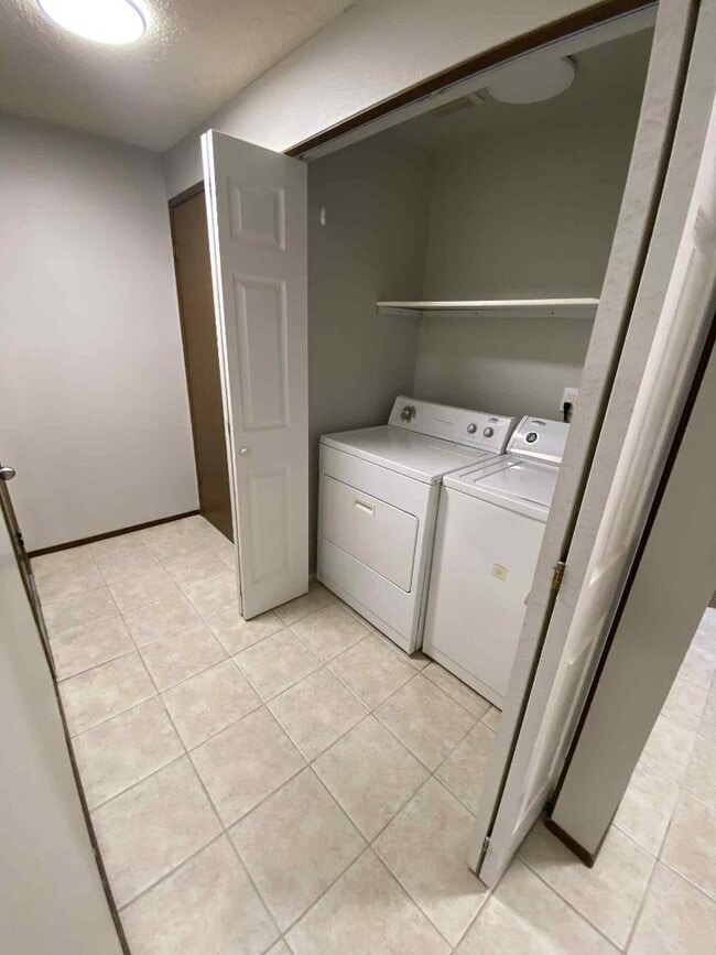 Building Photo - 5213 84th St SW