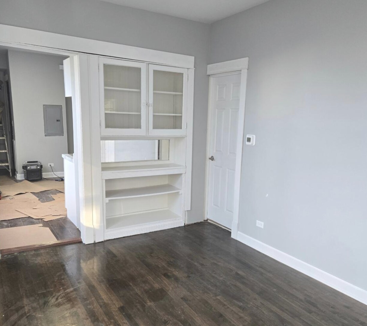 Building Photo - 1915 N Karlov Ave