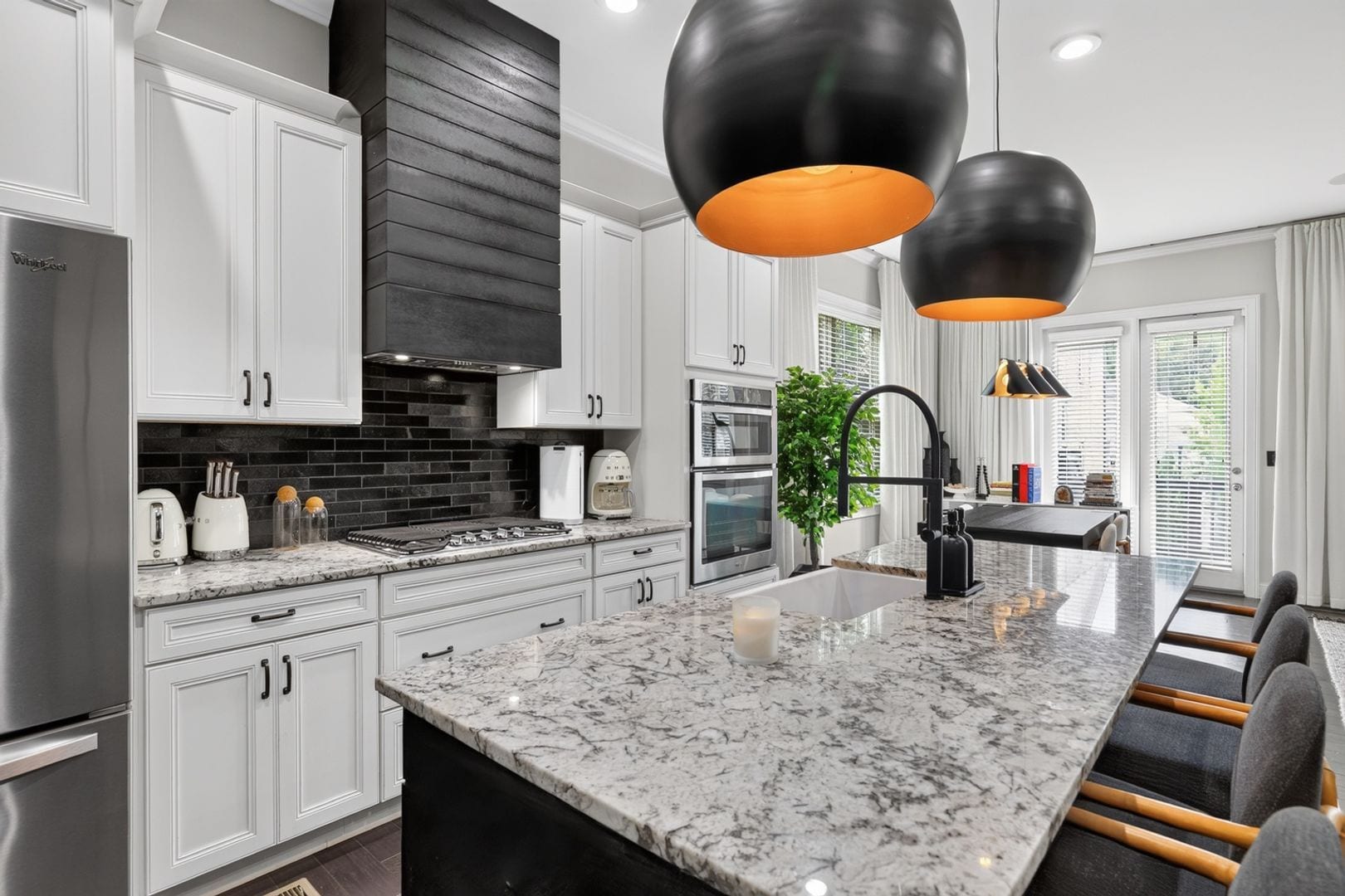 Building Photo - 3487 Fenton Dr