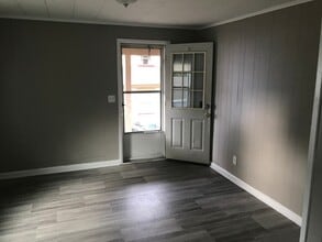 Building Photo - 108 1/2 W Filbert Street