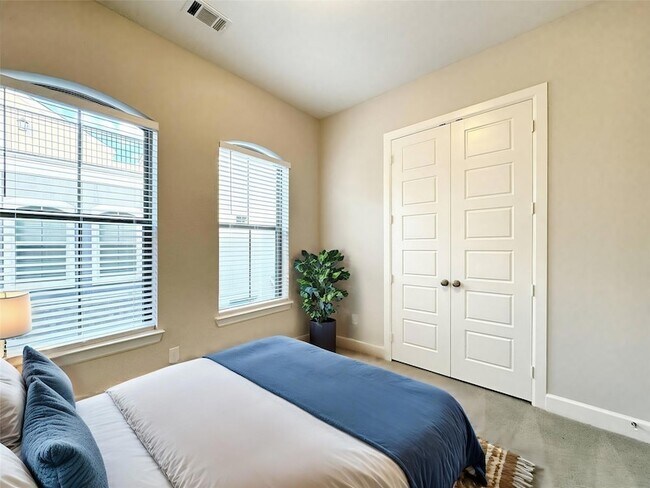 Building Photo - 1367 Branchwood Pl