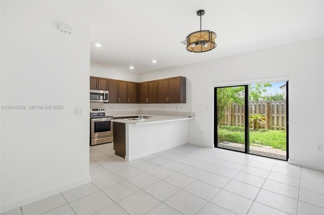Building Photo - 11833 SW 245 Ter