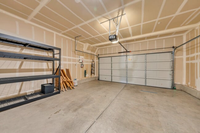 Building Photo - 6001 San Rafael Ln