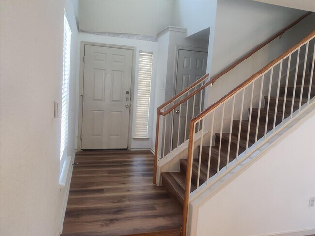 Building Photo - 12821 James Madison St