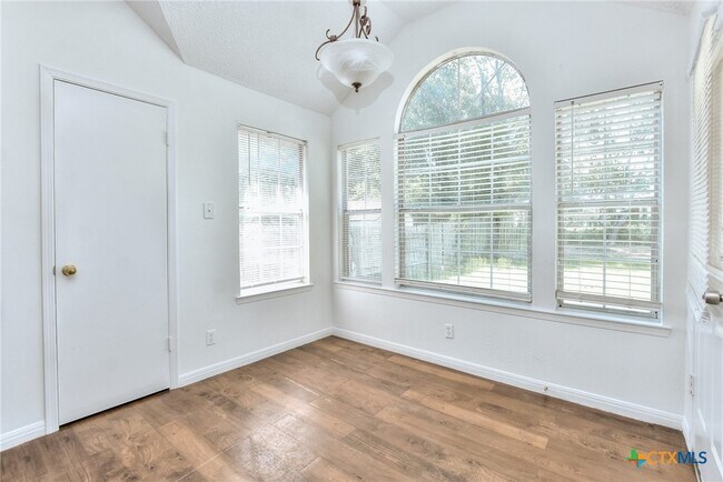 Building Photo - 2603 Remington Dr