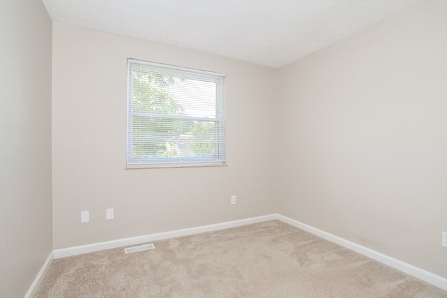 Building Photo - 12064 Havilland Ct