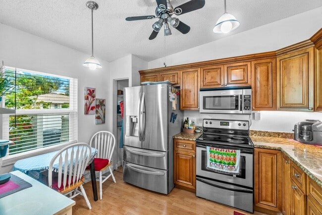 Building Photo - 18855 Candlewick Dr