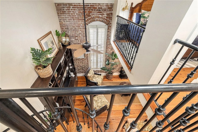 Building Photo - 157 Calhoun St