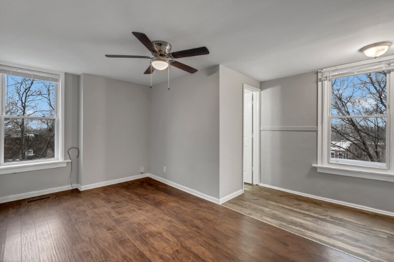 Building Photo - 3257 Michigan Ave