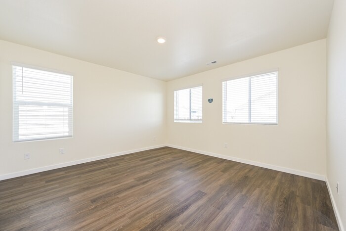 Building Photo - 13455 Oneida Ln