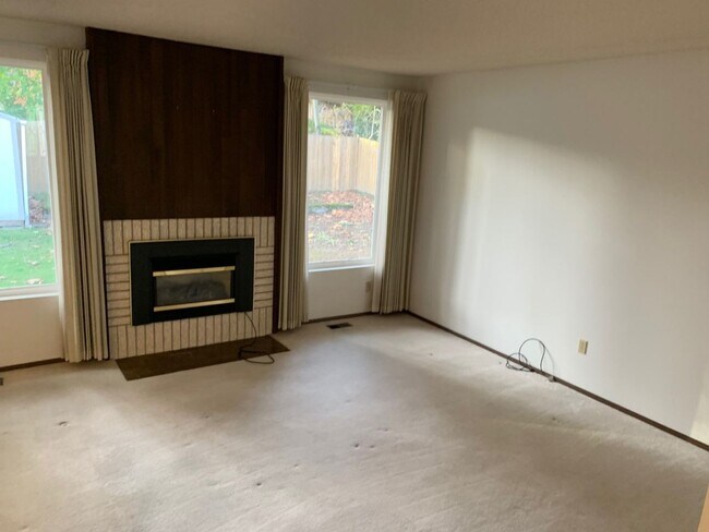 Building Photo - Spacious 3 bed 2 bath rambler home in Boulevard Lane, Renton