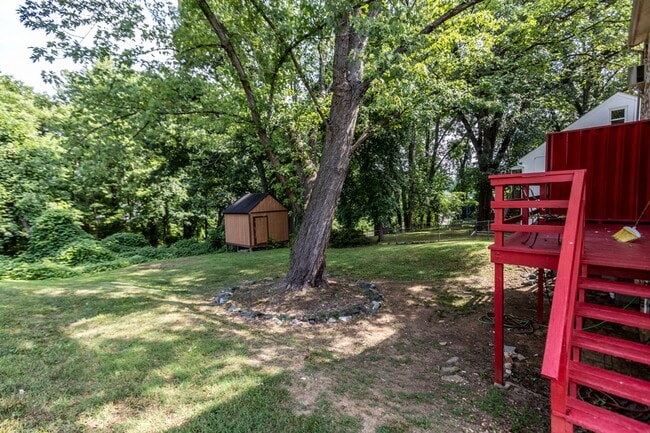 Building Photo - 223 Stribling Ave