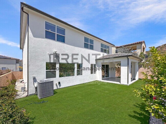 Building Photo - 19206 Blackthorn Dr