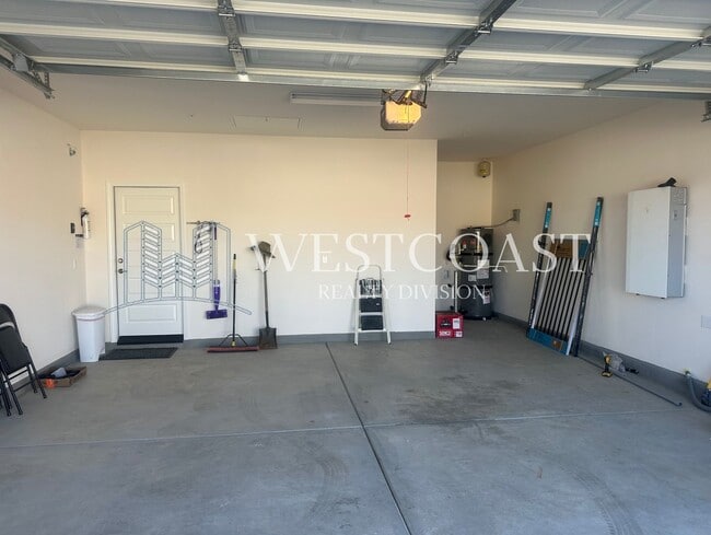 Building Photo - Modern 55+ Menifee Home w/ New Whirlpool Appliances | 2 Bed + Den (Convertible to 3rd Room) | Ava...