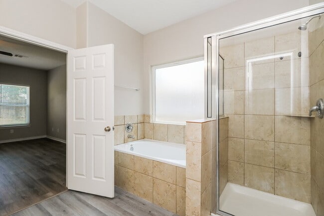 Building Photo - 18460 Sunrise Maple