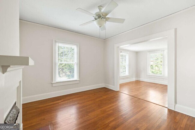 Building Photo - 5450 E Mountain St