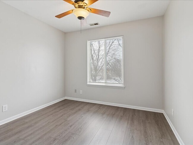 Building Photo - 14228 S Napa Cir