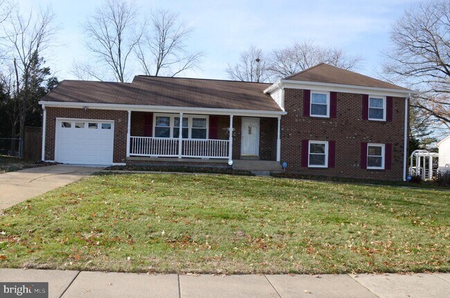 Building Photo - 6118 Tammy Dr