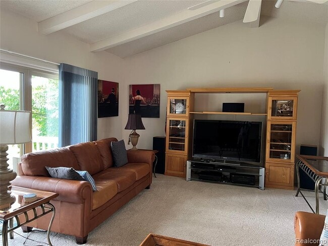 Building Photo - 5250 Bronco Dr
