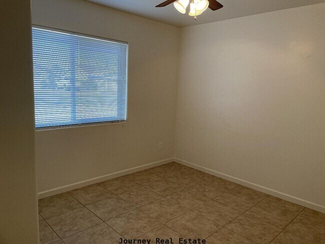 Building Photo - 4469 N Miner Rd