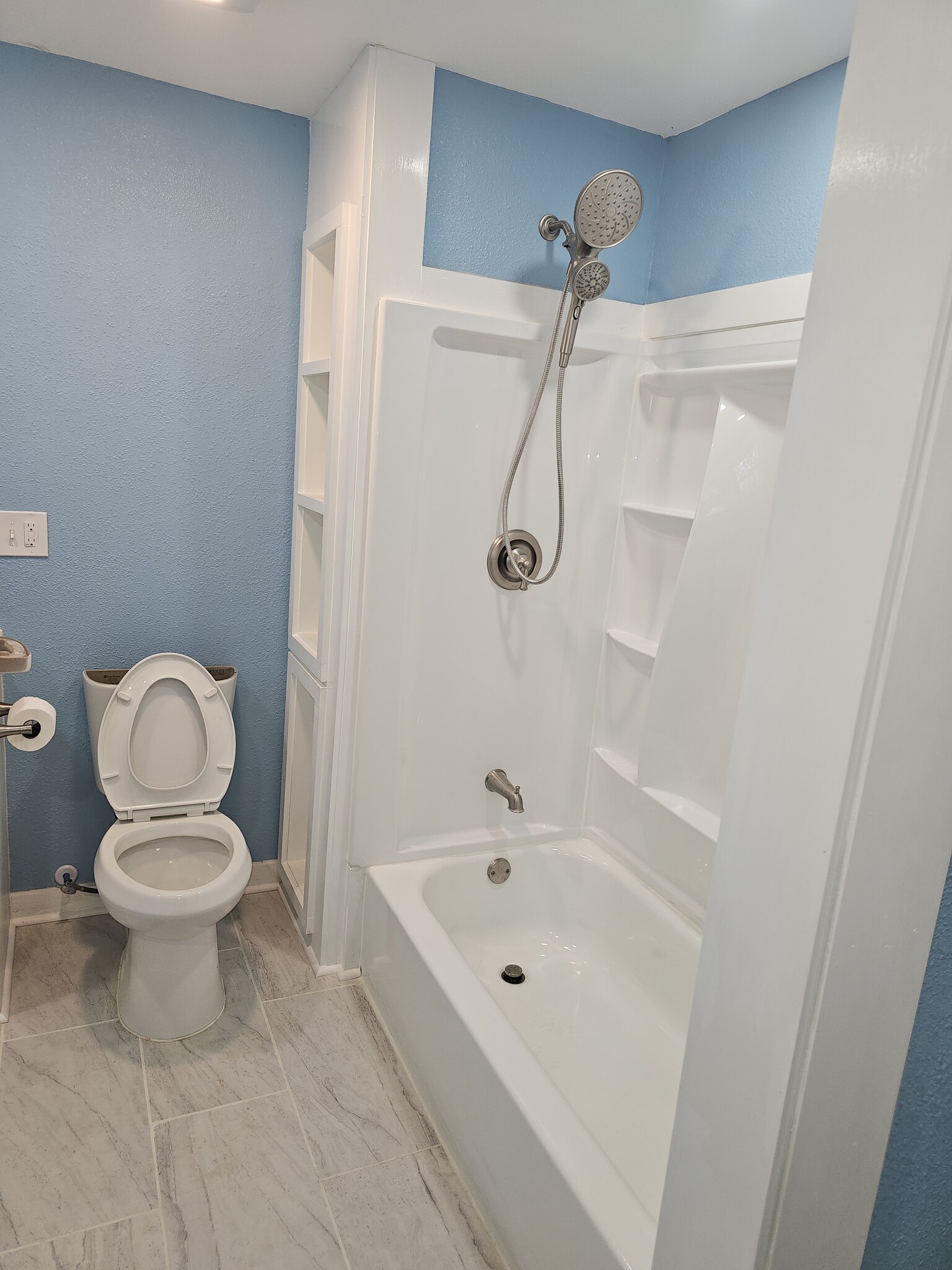 Building Photo - 505 S Magnolia St