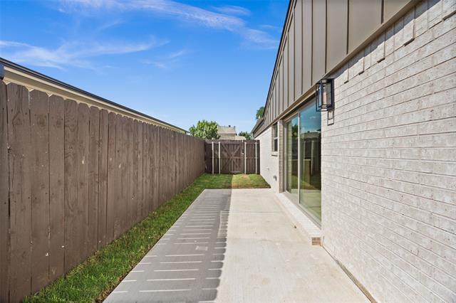 Building Photo - 2114 Trellis Pl