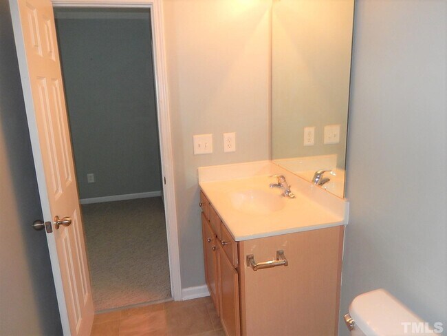 Building Photo - 8007 River Water Ct