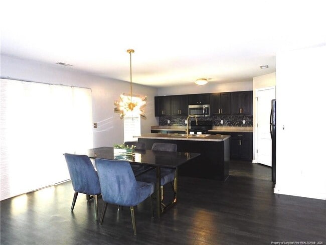 Building Photo - 1412 Demila Dr