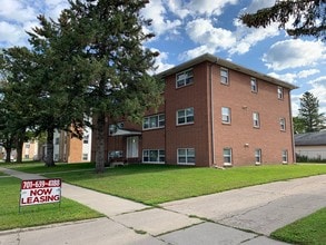 Building Photo - VS Apartment