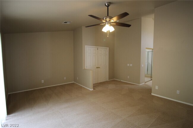 Building Photo - 274 Timber Hollow St