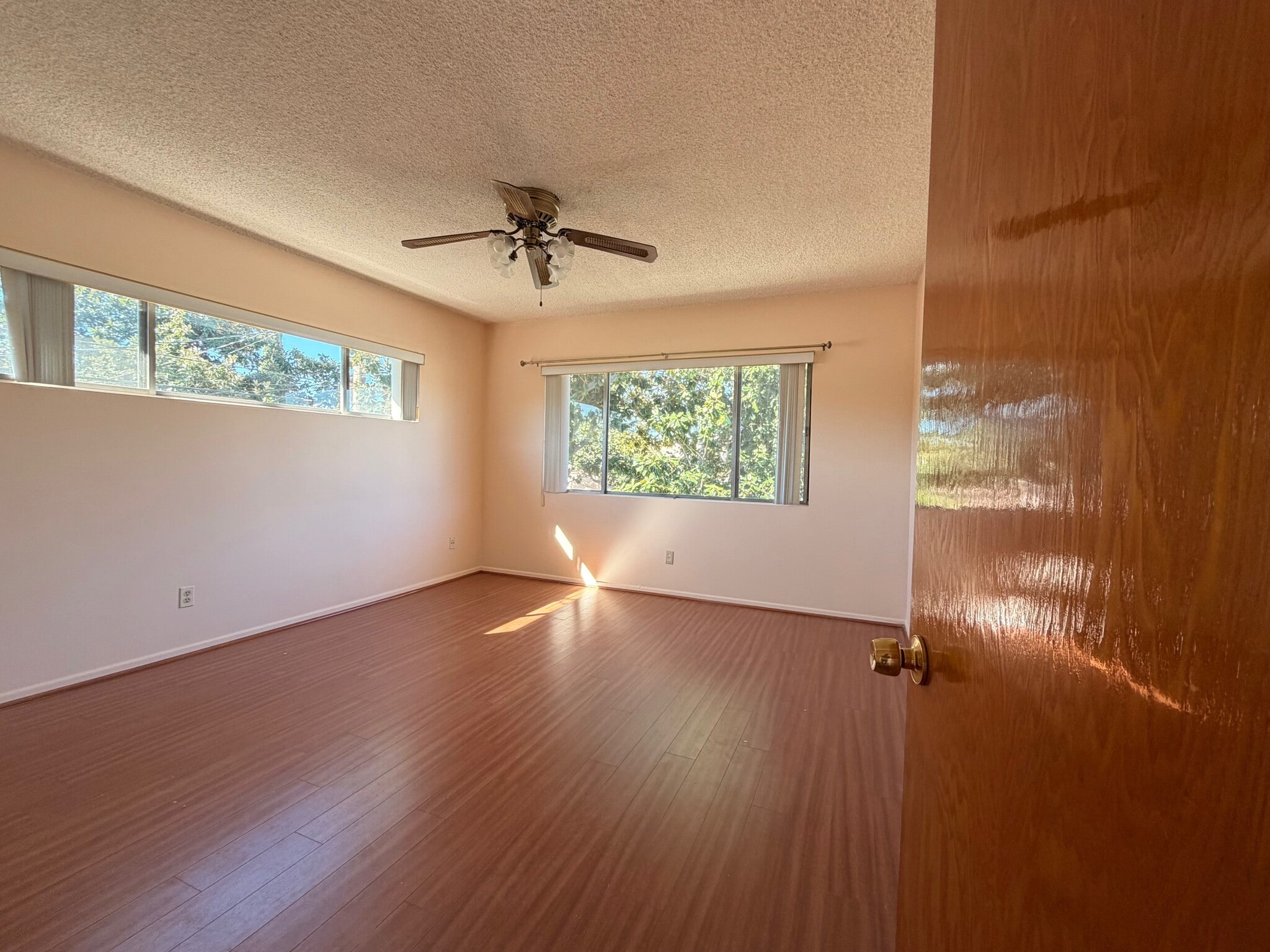 Building Photo - 802 Fischer St