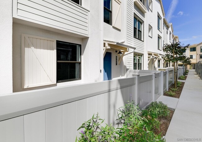 Building Photo - 2540 Chamomile Ln