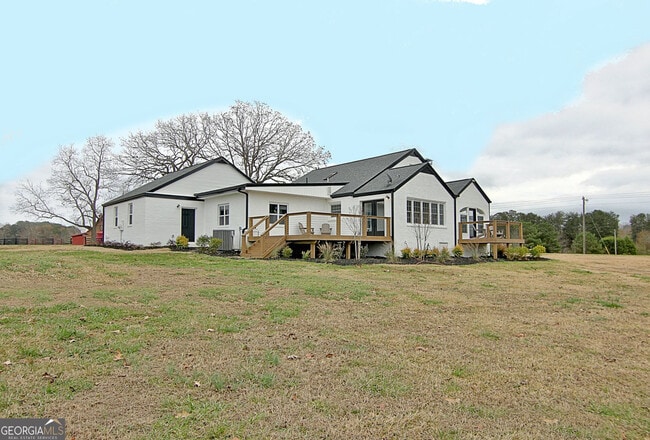 Building Photo - 1227 Hwy 85 Connector