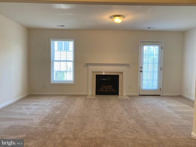 Building Photo - 23039 Sir Barton Ct