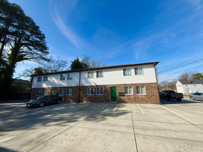 Building Photo - ** Rent ready 1/2 OFF 1st month!!! 1 bedroom near military base