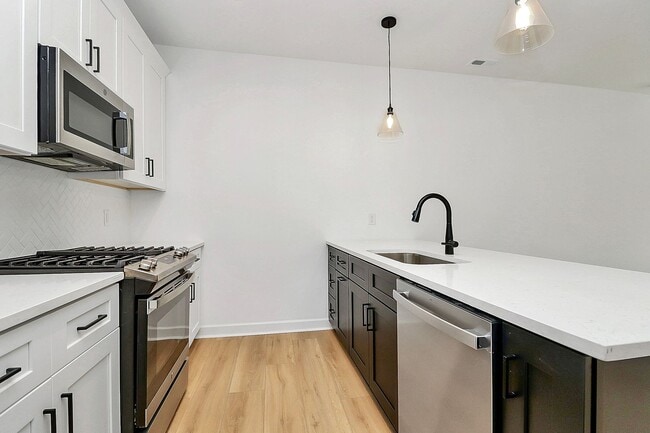 Building Photo - Brand New Two Bedroom Townhouse