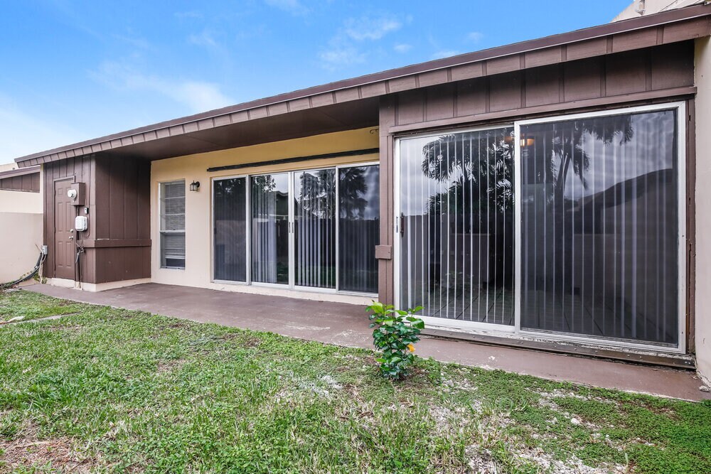 Building Photo - 11010 SW 123rd Ave