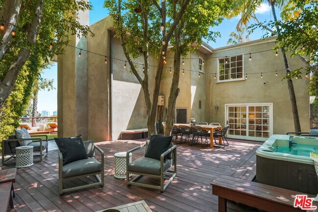 Building Photo - 6609 Whitley Terrace