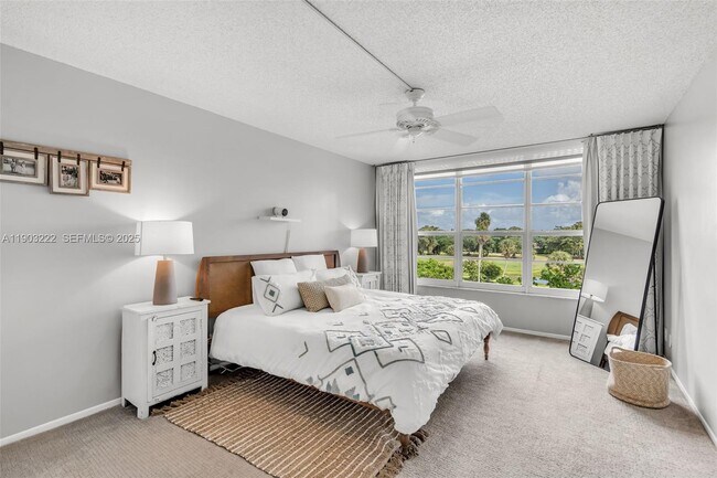 Building Photo - 808 Cypress Blvd