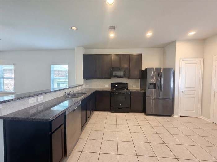 Building Photo - 1038 Cash St