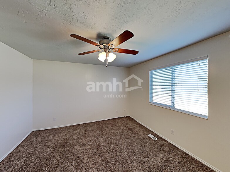 Building Photo - 8607 McGinnis Ln