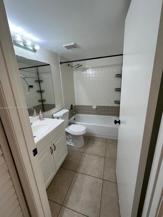 Building Photo - 10451 SW 157th Pl