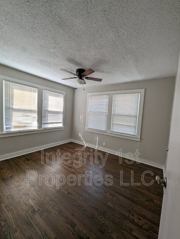 Building Photo - 4408 Montgall Ave