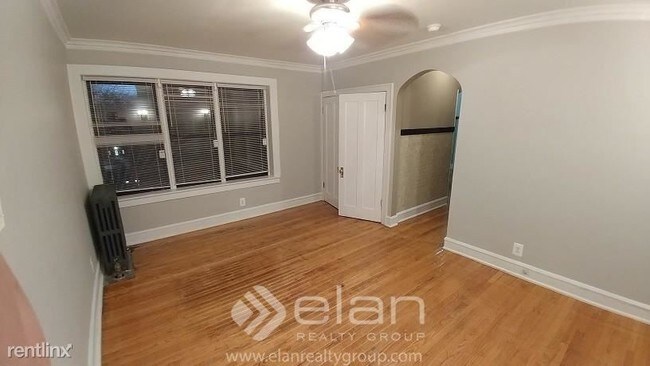 Building Photo - 5045 N Springfield Ave