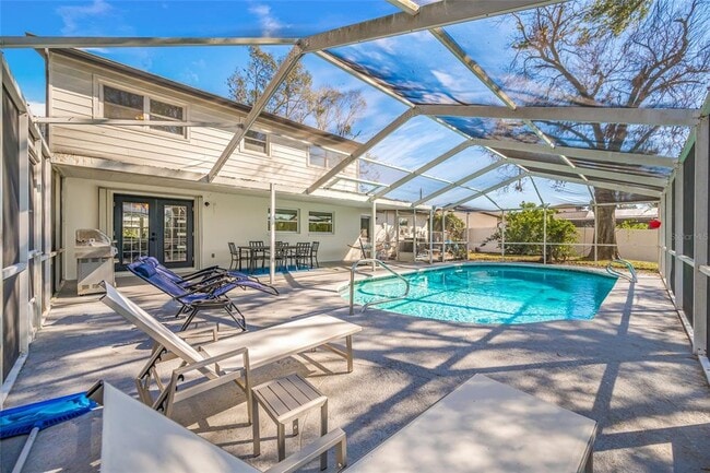 Building Photo - 4622 Bay Crest Dr