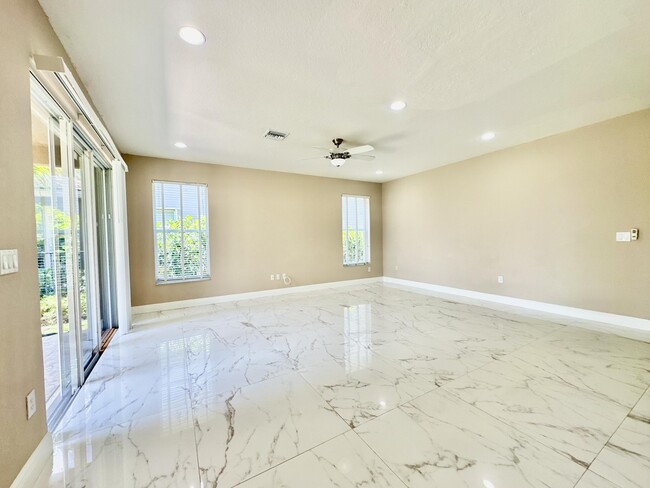 Building Photo - 11818 Preservation Ln