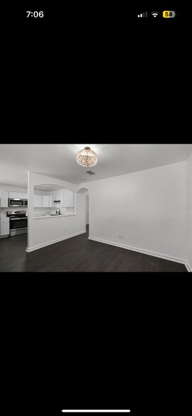 Building Photo - 1301 Ave L