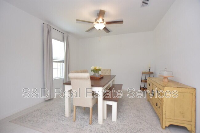 Building Photo - 2767 Red Egret Dr